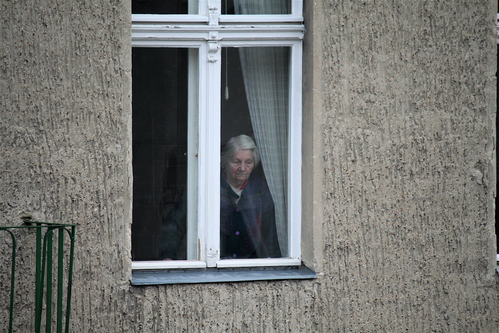 Человек у окна