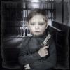 Мальчик с пистолетом
